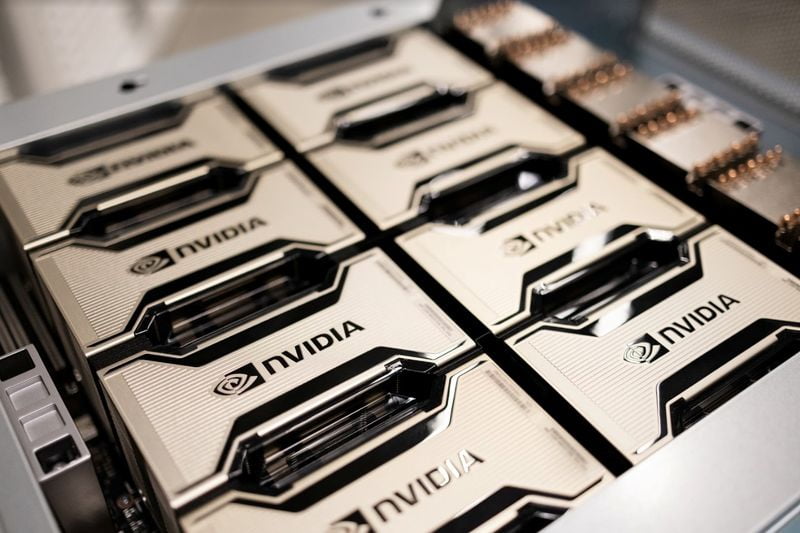 Nvidia planea lanzar unidad de chips personalizados