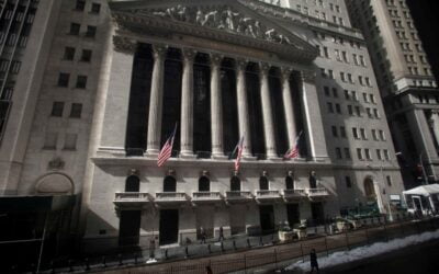 Ojo con abril: Wall Street pierde el 5%; estas acciones pueden superar el mercado