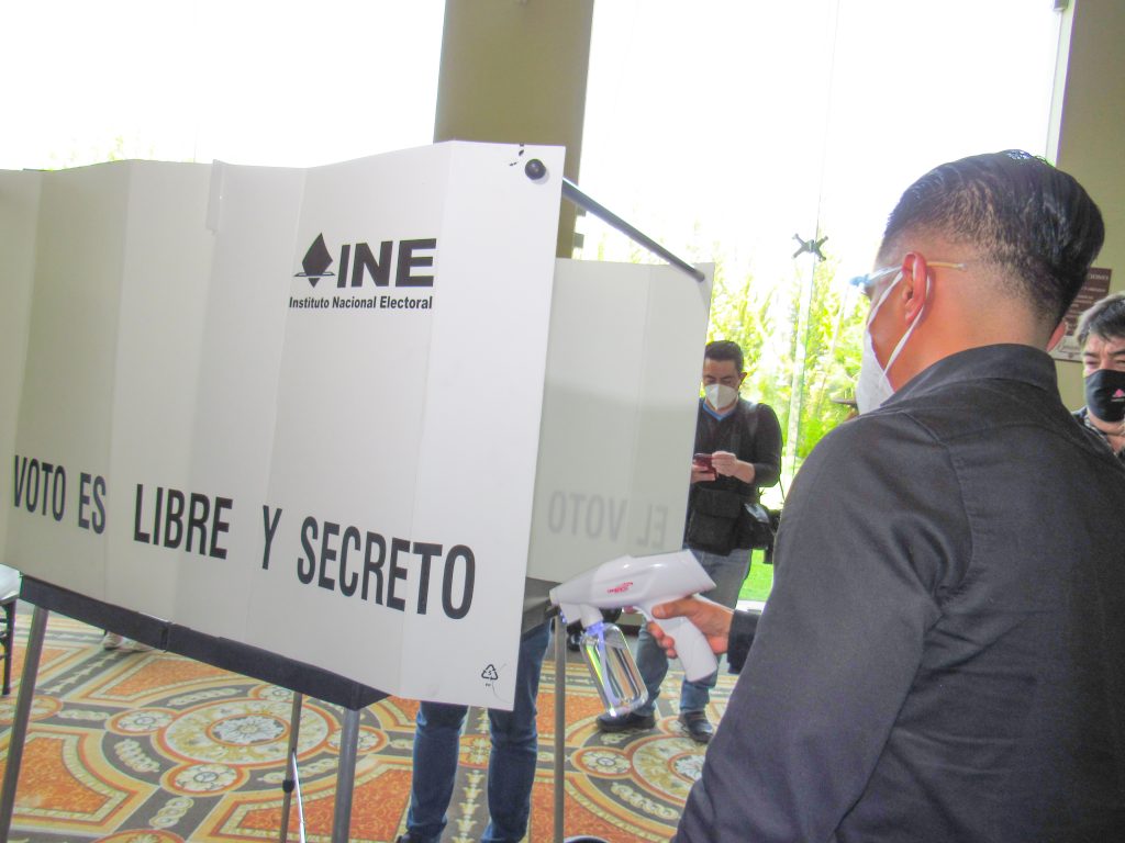 Renueva INE parque vehicular con mira a la organización de elecciones