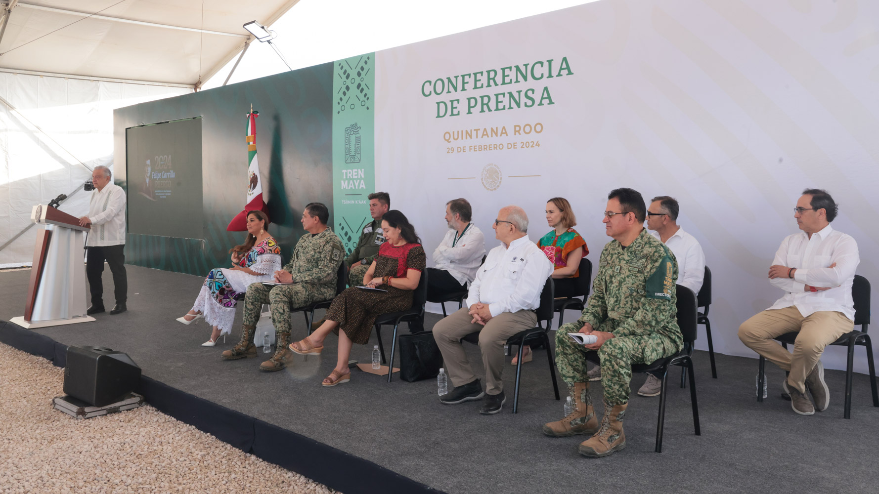 AMLO inauguró tramo Cancún-Playa del Carmen del Tren Maya