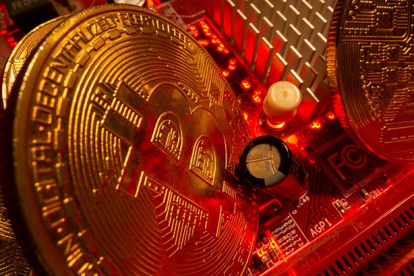 Los creyentes apuestan por Bitcoin es hora de subirse al tren-investing