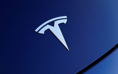 ¡EXPLOTA! Tesla sube 11%; Elon Musk acelera sus eléctricos de bajo costo