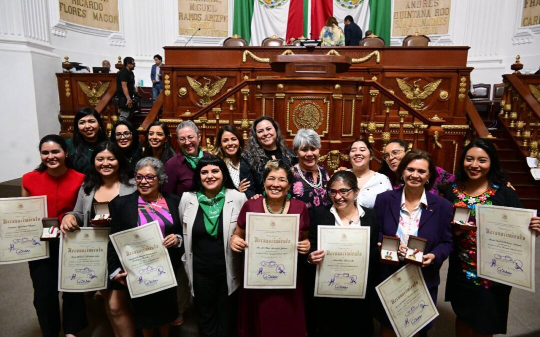 Congreso reconoce a mujeres destacadas de la Ciudad de México