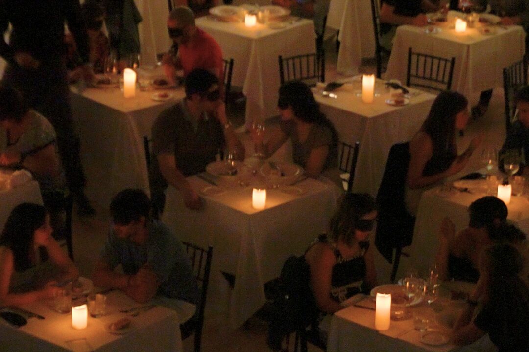 ¡"Dining in the Dark" CDMX, sumérgete en la experiencia gastronómica!