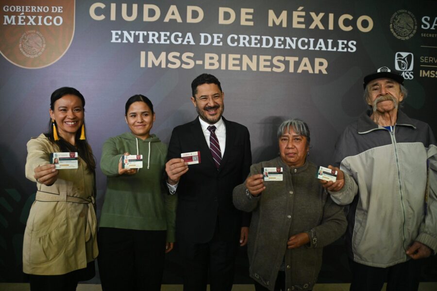Martí Batres participa en la entrega de credenciales del programa IMSS-Bienestar