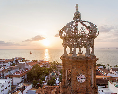 ¡Descubre Puerto Vallarta y disfruta de su éxito turístico!