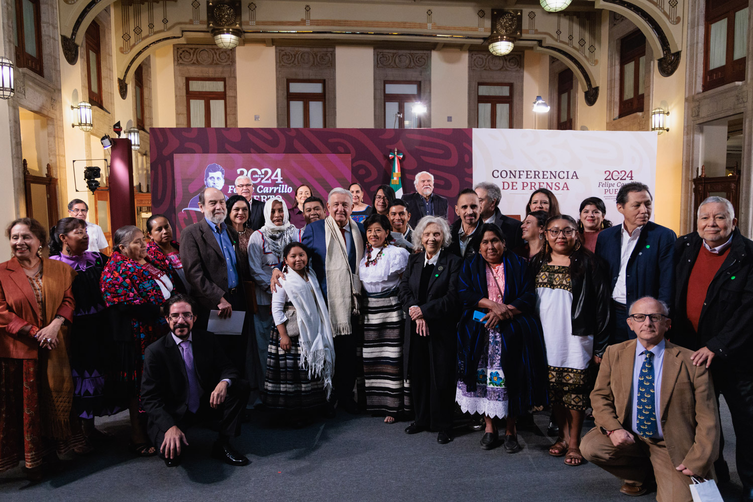 López Obrador encabezó el informe sobre la defensa del patrimonio cultural